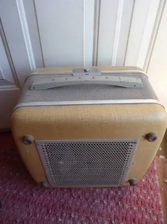Vintage Revere Camera Reel to Reel Magnetic Tape Recorder Player T-110