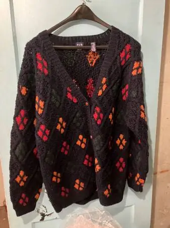 100% WOOL GAP  SWEATER  size LARGE