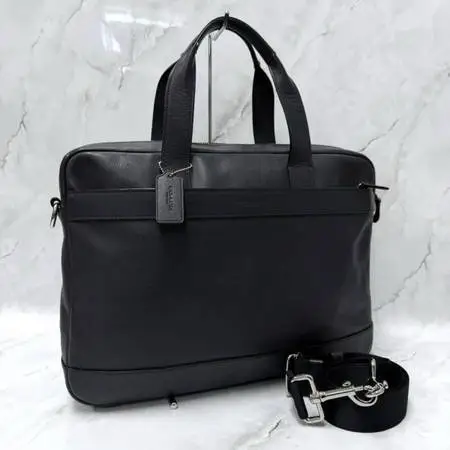 Coach NY Slim Navy Pebble Leather Briefcase in Mint Condition