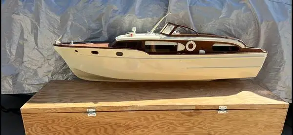 Vintage Sterling rc Chris Craft Corvette.