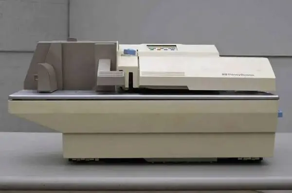 Pitney Bowes U570 Envelope Sealing and Metering Machine