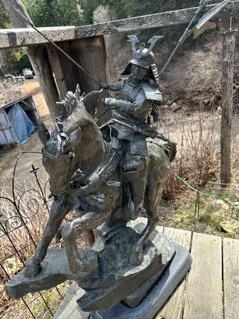 SAMURAI WARRIOR BRONZE STATUE