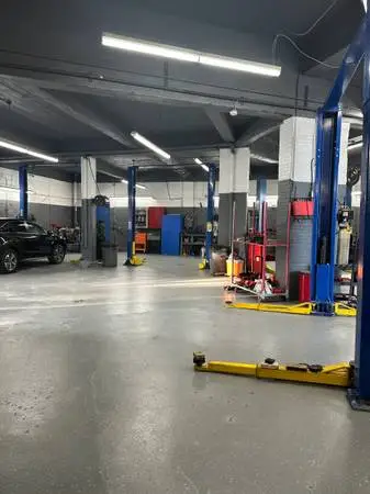 Mechanic car technician