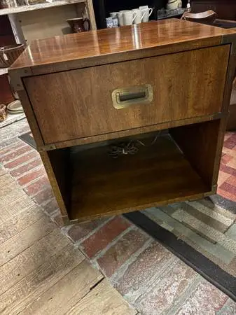 MCM Henredon Night Stand Lamp Table
