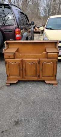 Great Bay colonial 3 door dry sink