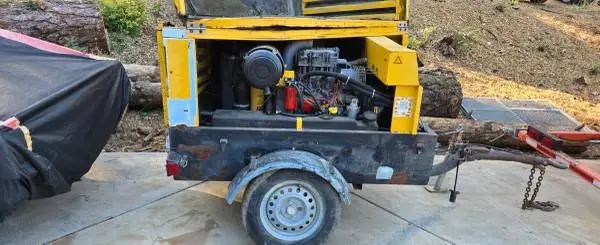 TOWABLE DIESEL AIR COMPRESSOR