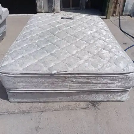 Queen mattress and box spring