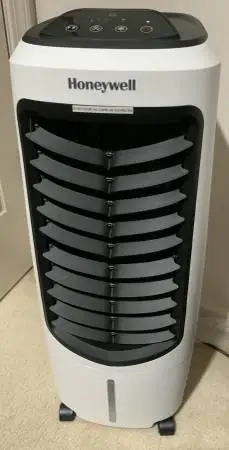Honeywell TC10PEU Compact Evaporative Cooler / Fan / Humidifier