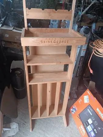 Saint George vintage wine rack