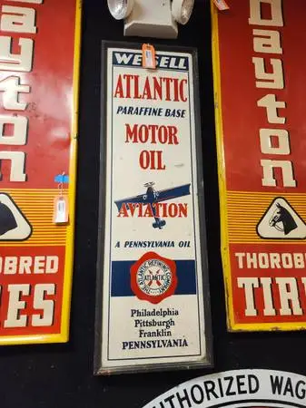 BUYING OLD ADVERTISING SIGNS