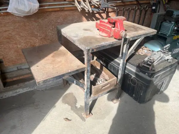 Welding table