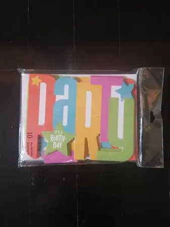 Party Invitations - BRAND NEW Pack of 10 with envelopes