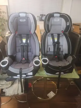 2  Clean Graco 4Ever Car Seats (2023) ($100 each) Retail more than $200