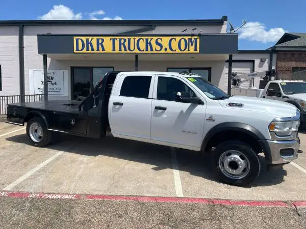 2021 RAM 5500 CREW CAB 4X4 DIESEL FLATBED