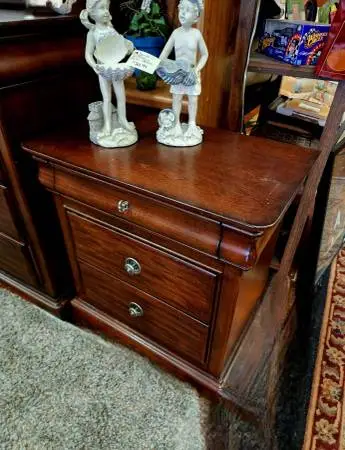 Ashley Dark Brown Nightstand-NOW