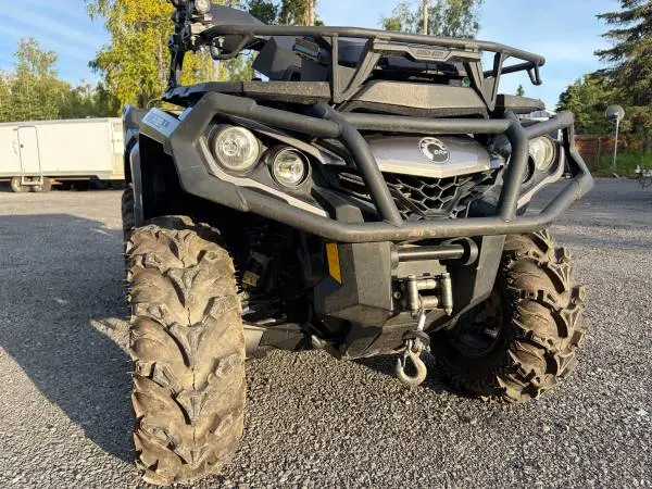 Can-am Outlander Max 6x6 1000