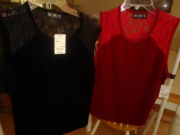 JC Penney Top Sz. L