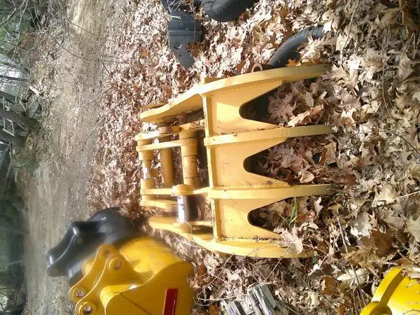 New rockland excavator thumb 4 pin at dipper end 100 mm