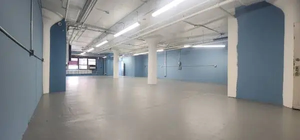 **Newly Renovated***Private Bathroom***Clean Space***Office/Warehouse*