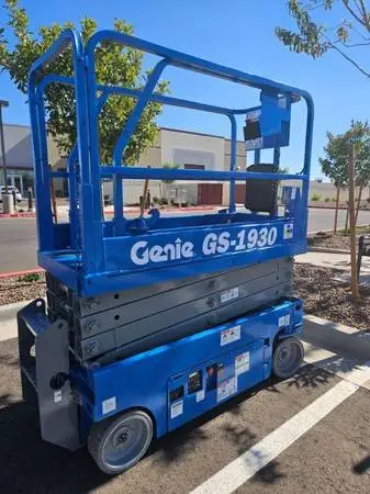 2015 GENIE GS-1930 ELECTRIC SCISSOR LIFT