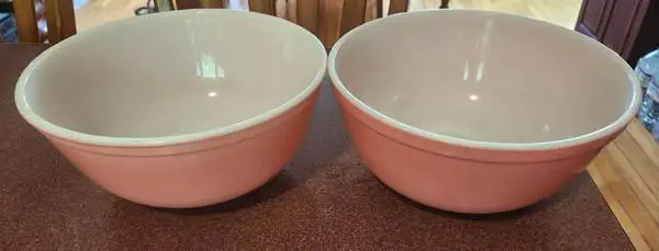 Pyrex Flamingo Pink #403 Mixing Bowls 2.5 Quart