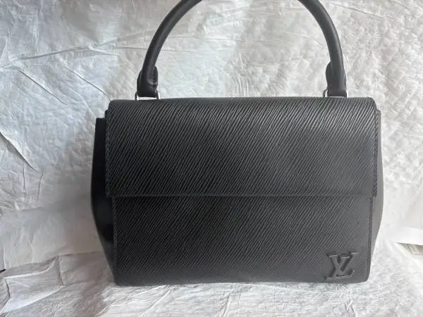 Louis Vuitton Purse