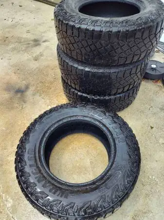 Goodyear DuraWall technology 275/70R 18