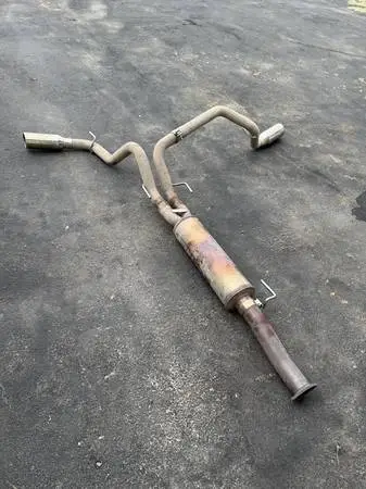 Dual exhaust system 2023 Tacoma