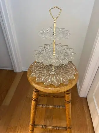 3 TIER CAKE/CUPCAKE STAND/CANDY DISH