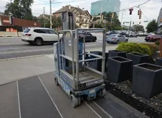 20 Ft Vertical Lift For Sale