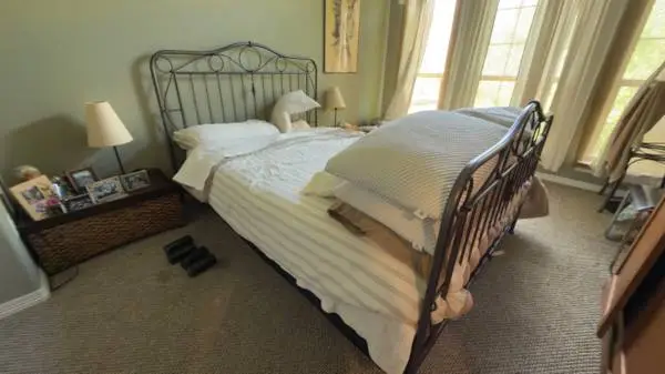 Queen Size Metal Bed Frame