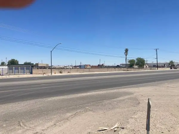 FOR SALE INDUSTRAL PROPERTY APPROX. 3 ACRES BEST LOCATION IN EL CENTRO