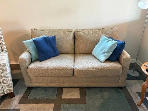 Loveseat for sale in Ankeny - $50 obo