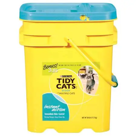 buckets, plastic, 5 gallon with lids. 3 buckets for $6 total