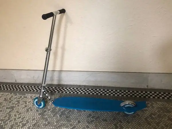 Excellent Razor California longboard scooter - cost $160 plus tax