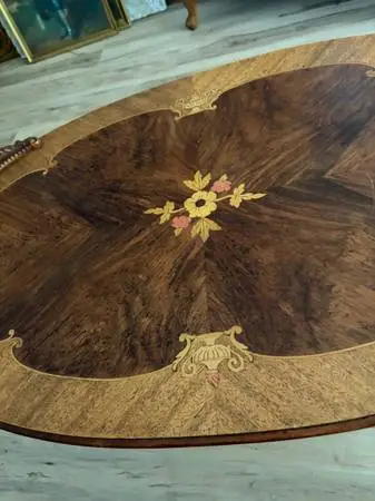 Te table