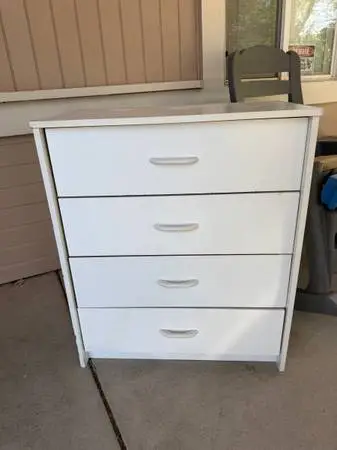 Dresser
