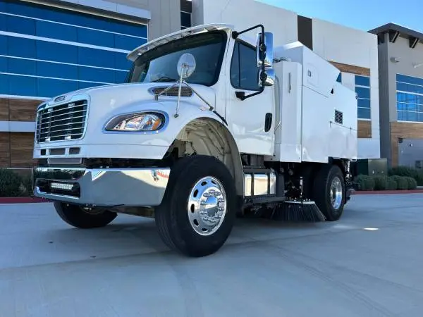 2019 NESCON XBROOM STREET SWEEPER •EXCELLENT CONDITION• READY TO WORK