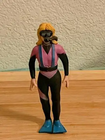Vintage VTG K&M 5.5 Diver Blonde Woman Snorkel Flippers Action Figure