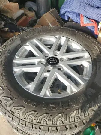 Toyota 6 lug aluminum wheels