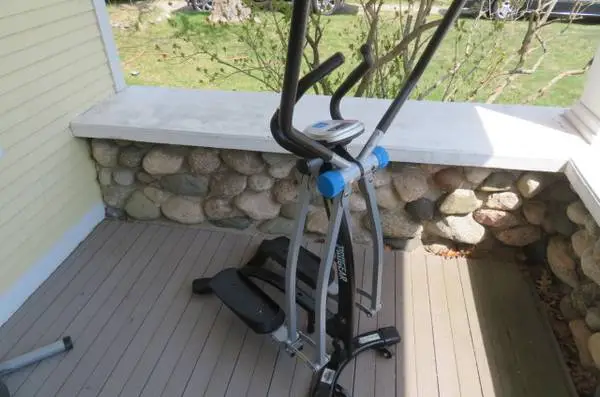 PROGEAR AIR WALKER LS - HALF PRICE --- LIKE NEW !