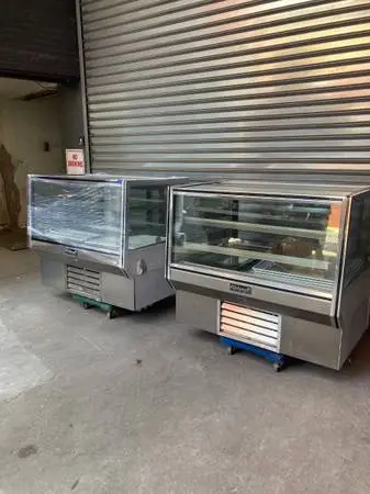 refrigerator bakery case
