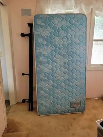 Twin Mattress Set
