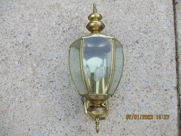 outside lighting fixture
