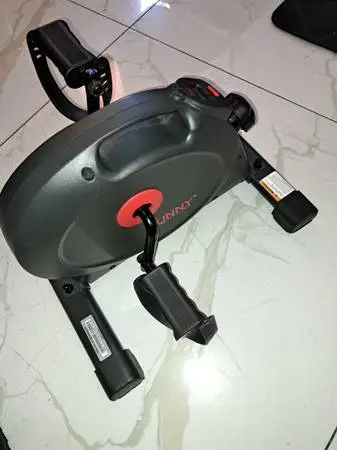 Sunny mini exercise bike new condition