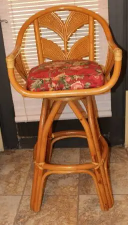 Vintage Rattan Bar Stool w/ Floral Upholstery – Tropical Coastal