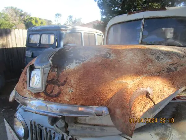 1950/1951/1952 INTERNATIONAL HARVESTER TRUCK HOOD/YARD ART CHEAP!!!!!!