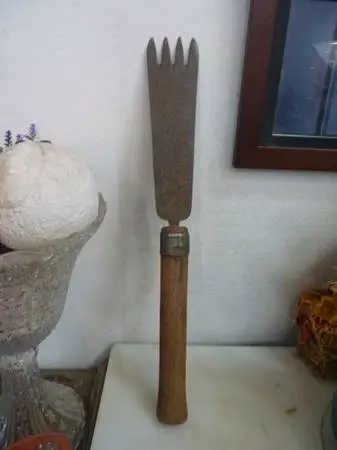 Unbranded Vintage Ice Scrapper