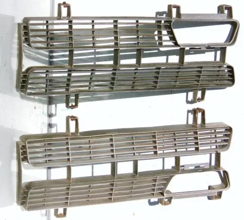 1970-71 Dodge TRUCK GRILLS