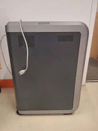 PAPER  SHREDDER - Price Reduced